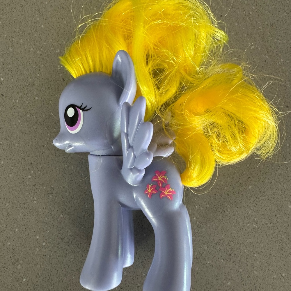 My Little Pony Lily Blossom